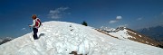 60 Ancora un bel po' di neve sulla cima